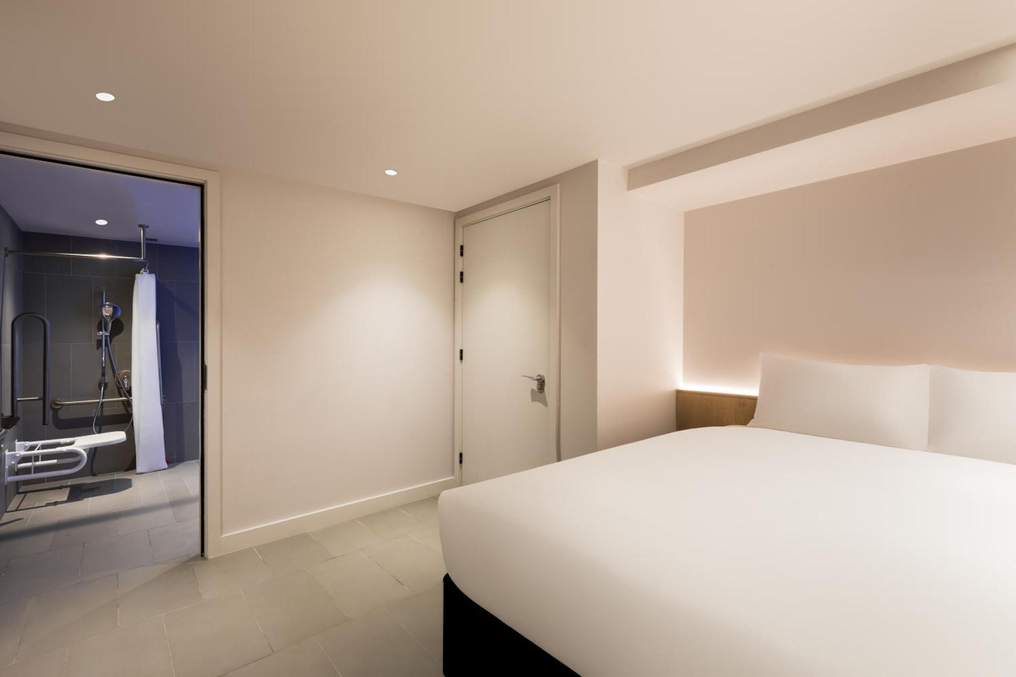 Zedwell Underground Hotel Tottenham Court Rd Londres Quarto foto